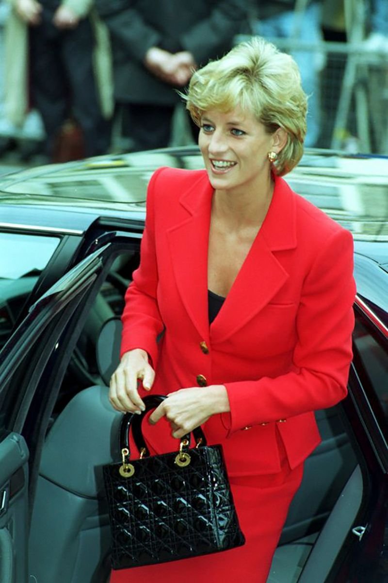 Princess Diana and her 5 favorite handbag models named after her 3