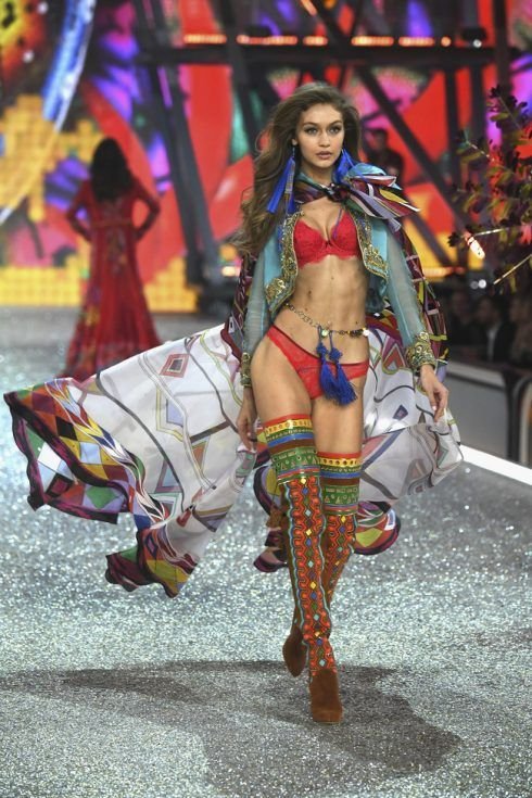 9 interesting things in the Victoria's Secret Show 2016 0